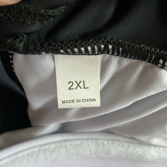 Black bikini tankini crossover criss-cross halter top padded - Picture 4 of 6